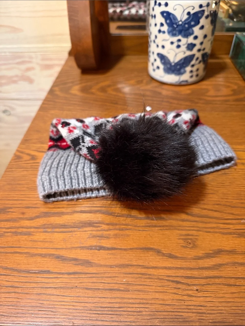 VERA BRADLEY Pom-Pom Knit Beanie - Gray with Red & Black Pattern